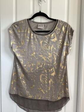 Dantelle Gray And Gold Foil Floral Short Sleeve T-Shirt Style D190627 Size S